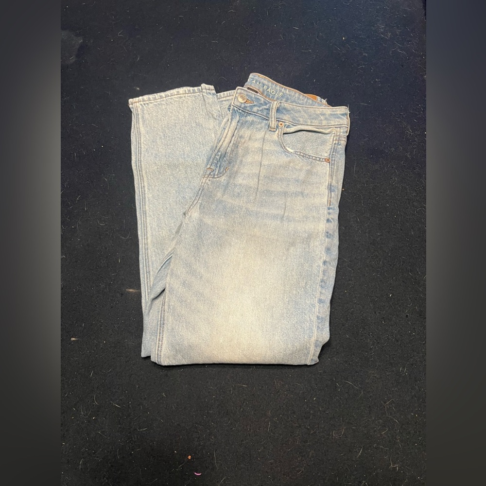 American Eagle Mom Jeans